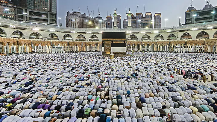 Melaksanakan Ibadah Haji (Foto: Kementrian Agama RI)