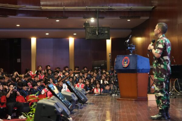 Danrem Tangerang Berikan Pelatihan Kepemimpinan Dasar kepada Mahasiswa Baru UPH