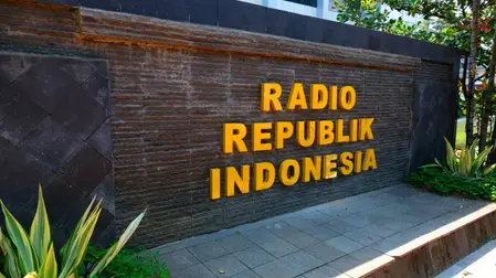 RRI Sekali di Udara Tetap di Udara: RRI Tidak Boleh Kehilangan Roh Utama sebagai Radio Publik